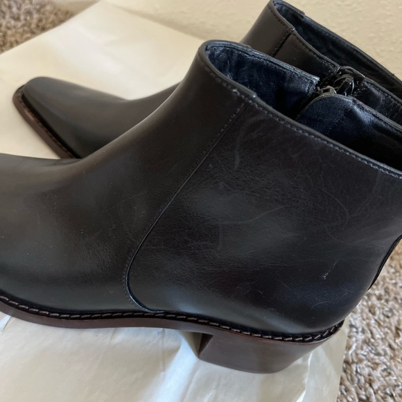 Tory Burch Sleek Black Leather Boots - Picture 5 of 14